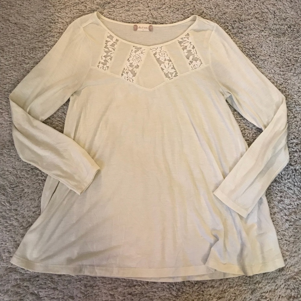 Altar’d State shirt/tunic